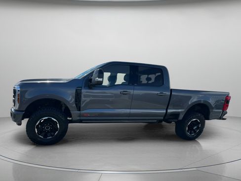 New 2026 Ford F250 Platinum w/ Tremor Off-Road Package image 14