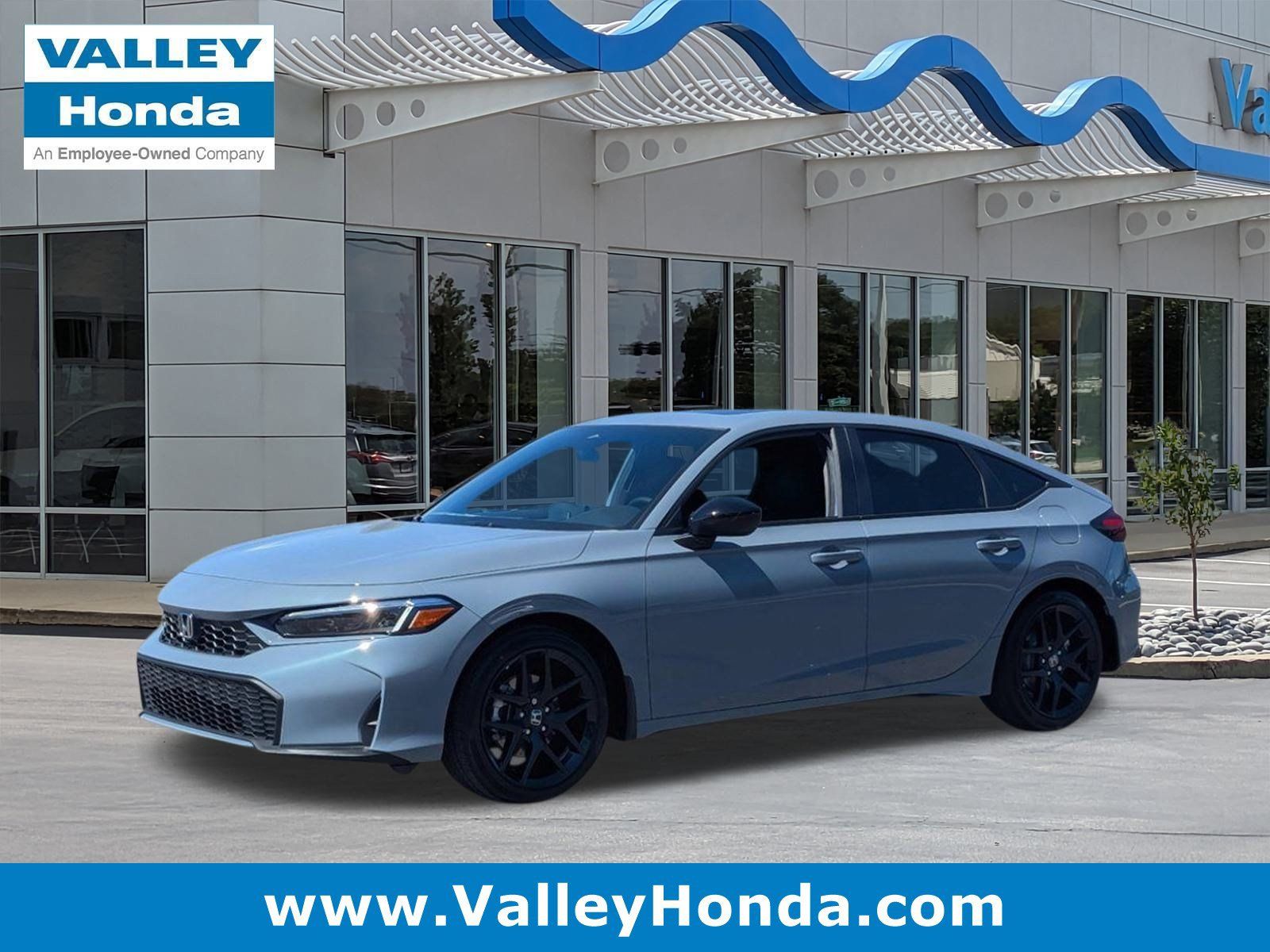 Used 2025 Honda Civic Sport image 1