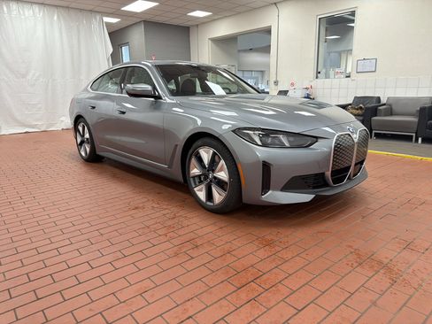 Used 2026 BMW i4 xDrive40i w/ Premium Package AWD/4WD image 6