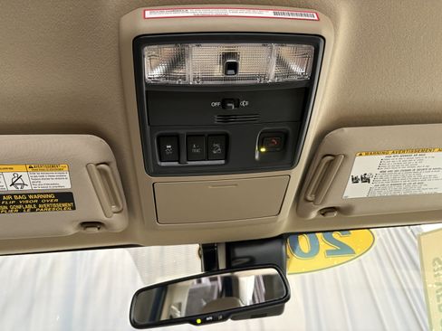 Certified 2020 Toyota 4Runner SR5 AWD/4WD image 25