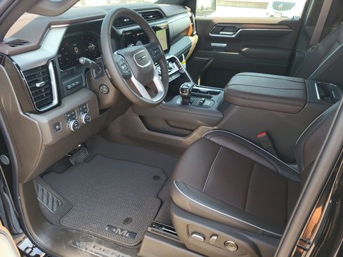 New 2026 GMC Sierra 1500 Denali w/ Denali Reserve Package image 5