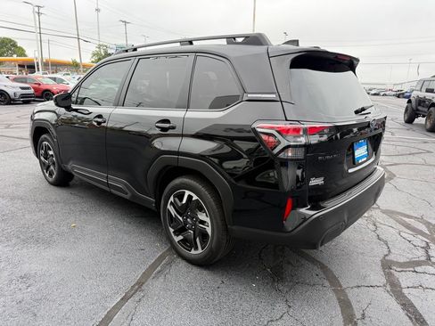 Used 2025 Subaru Forester Limited w/ Popular Package AWD/4WD image 7