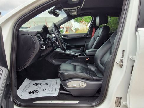 Used 2015 Porsche Macan S image 23
