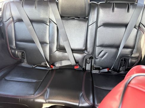 Used 2021 Jeep Wrangler Unlimited Rubicon AWD/4WD image 10