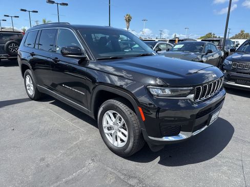 Used 2025 Jeep Grand Cherokee L Laredo RWD image 7