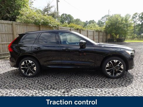 New 2026 Volvo XC60 B5 Plus w/ Protection Package Premier image 4