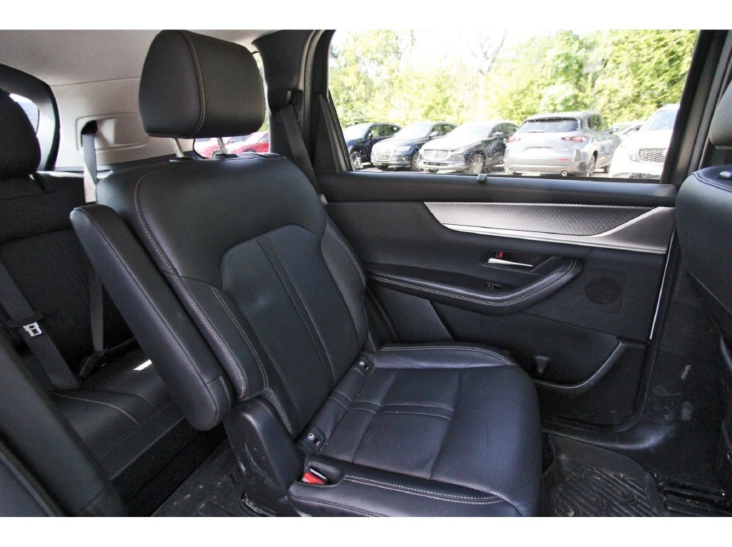 Used 2024 MAZDA CX-90 3.3 Turbo w/ Preferred Package AWD/4WD image 11