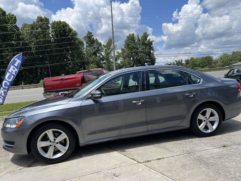Used 2014 Volkswagen Passat 2.5 SE image 6