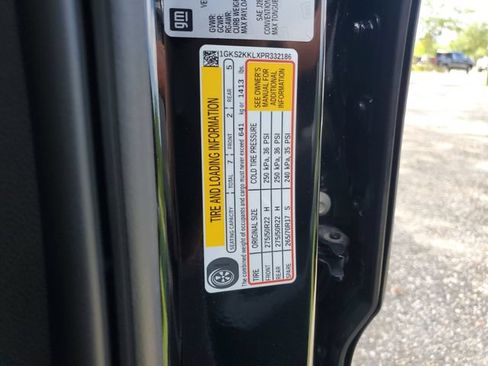 Used 2023 GMC Yukon XL Denali Ultimate AWD/4WD image 31
