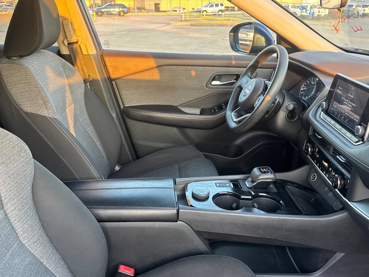 Used 2023 Nissan Rogue SV AWD/4WD image 30