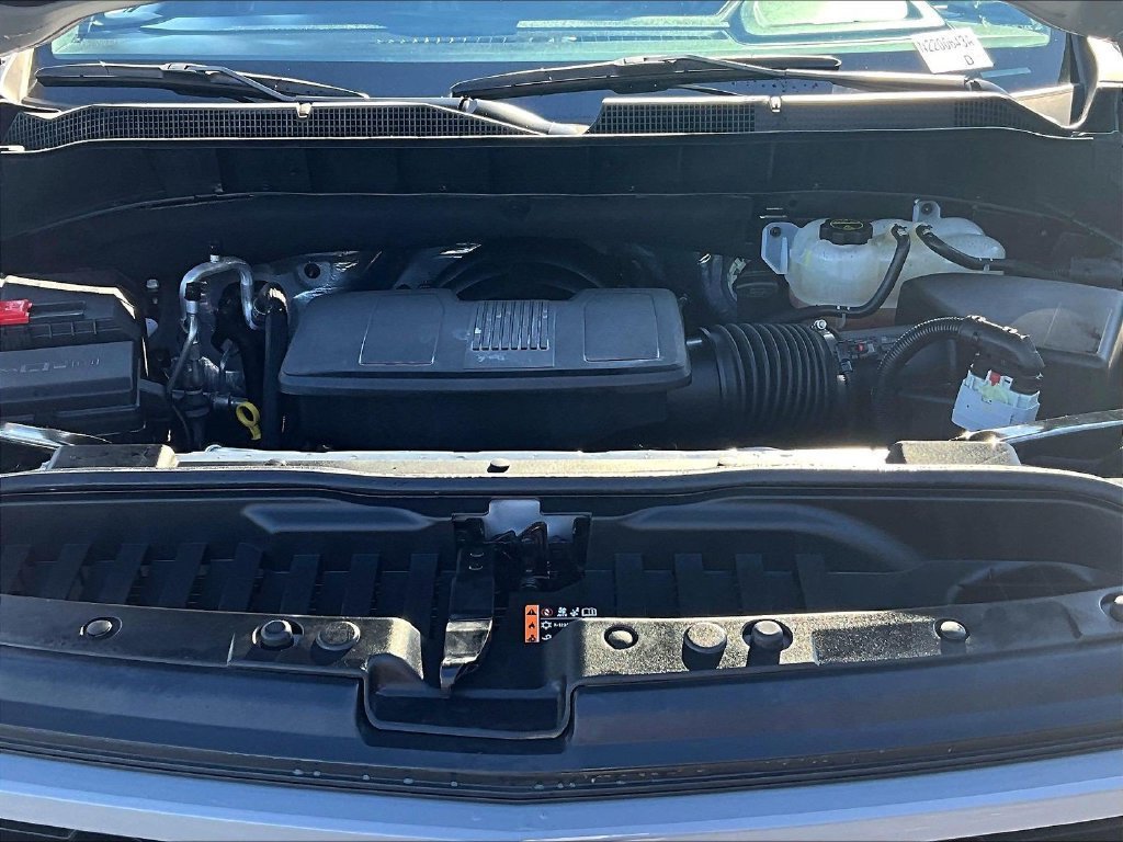 Used 2025 Chevrolet Silverado 1500 RST AWD/4WD image 29