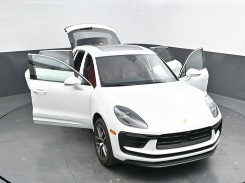 Used 2023 Porsche Macan S image 46