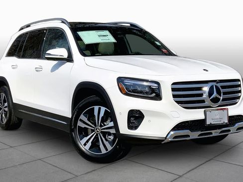 New 2026 Mercedes-Benz GLB 250 4MATIC image 2