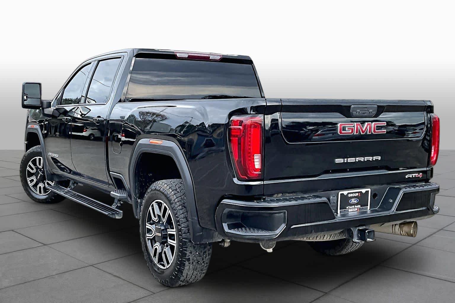 Used 2023 GMC Sierra 2500 AT4 AWD/4WD image 13
