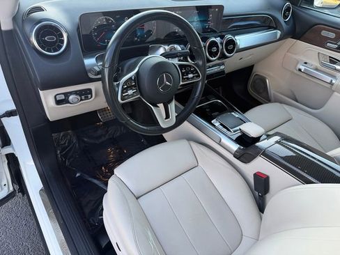 Used 2020 Mercedes-Benz GLB 250 4MATIC image 13