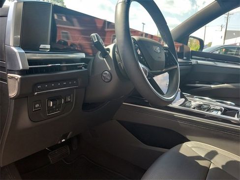 New 2025 Cadillac Escalade Sport w/ Touring Package image 23