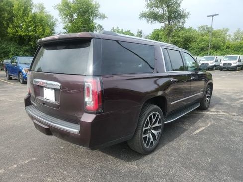 Used 2017 GMC Yukon XL Denali w/ Open Road Package AWD/4WD image 5