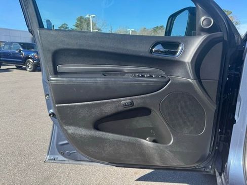 Used 2019 Dodge Durango R/T w/ Technology Group image 16