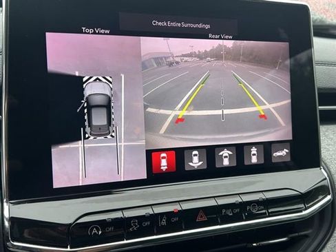 Used 2022 Jeep Compass Latitude image 17