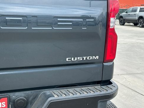 Used 2019 Chevrolet Silverado 1500 Custom Trail Boss w/ Custom Convenience Package AWD/4WD image 13