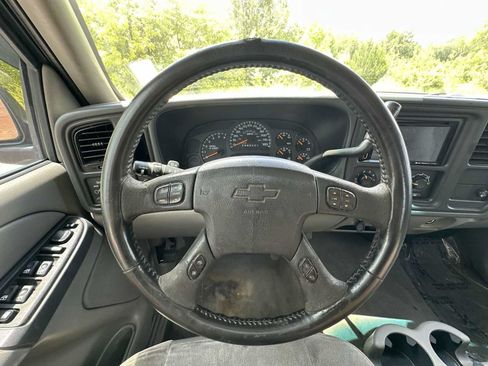 Used 2006 Chevrolet Avalanche LS RWD image 25