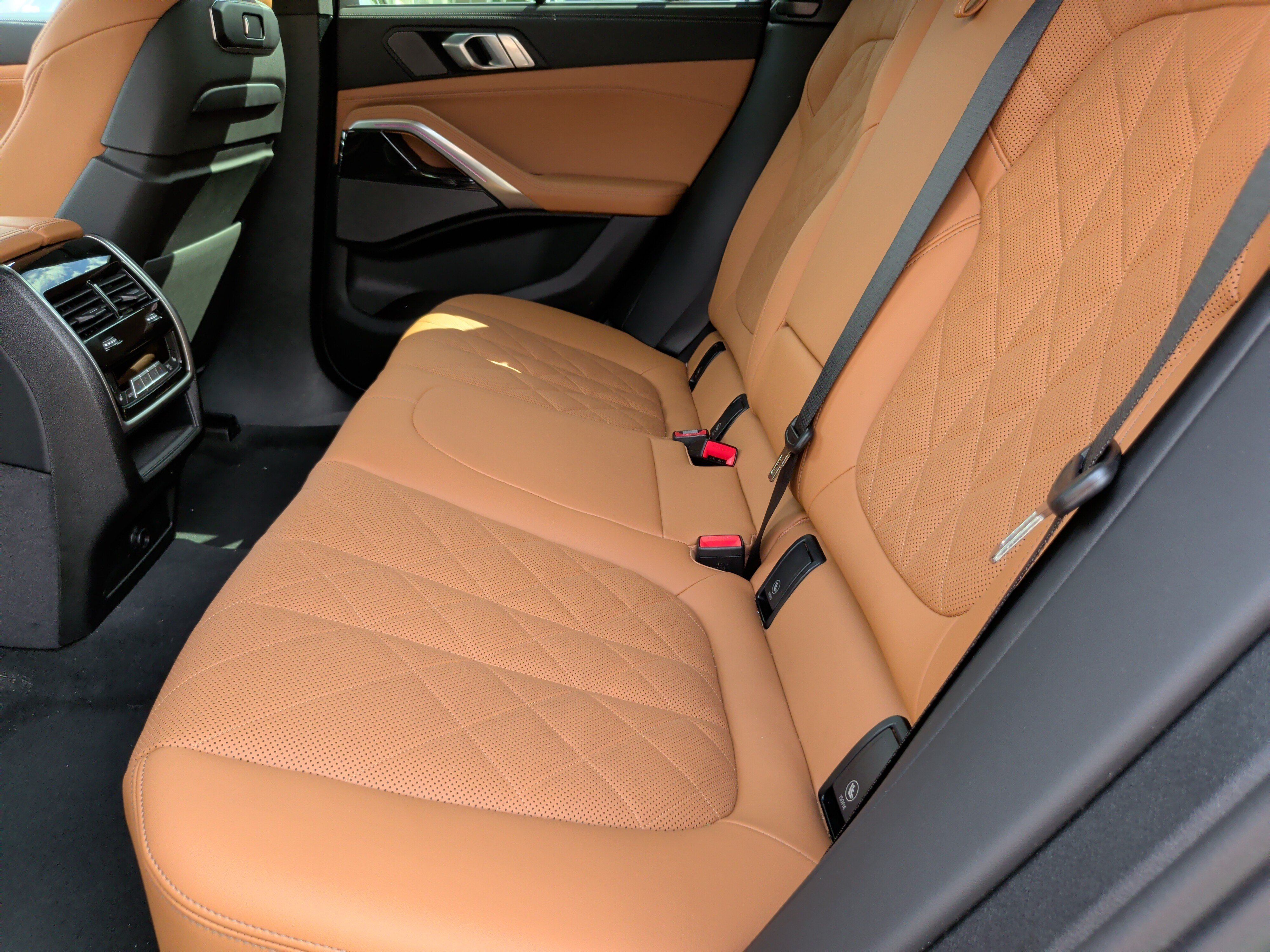 Certified 2026 BMW X6 M60i AWD/4WD image 38