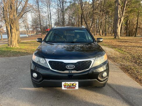 Used 2013 Kia Sorento LX w/ Convenience Pkg image 3