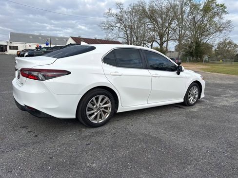 Used 2023 Toyota Camry LE image 5