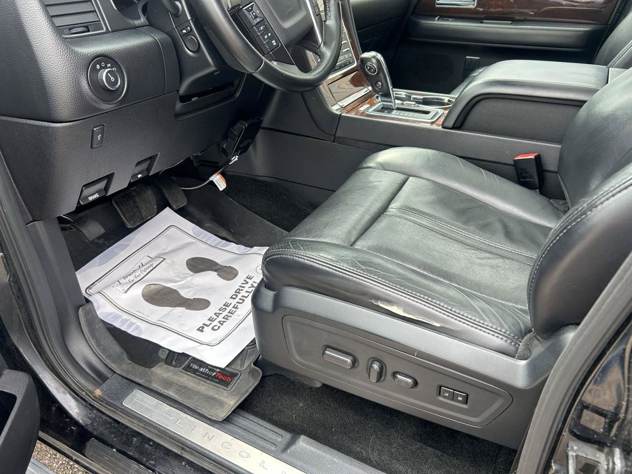 Used 2016 Lincoln Navigator L Select AWD/4WD image 10