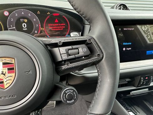 Used 2025 Porsche Cayenne GTS image 19