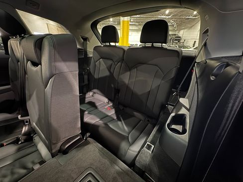 Used 2023 Audi Q7 2.0T Premium w/ Convenience Package image 39