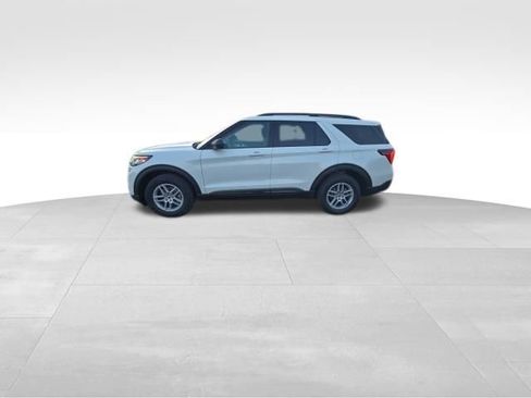 New 2026 Ford Explorer Active AWD/4WD image 3