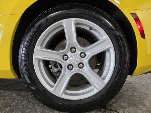 Used 2017 Chevrolet Camaro LT w/ Technology Package image 24