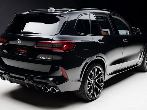Used 2022 BMW X5 M w/ Executive Package AWD/4WD image 35