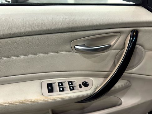 Used 2011 BMW 128i Convertible image 24