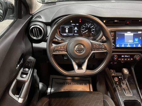 Used 2021 Nissan Kicks SV image 12