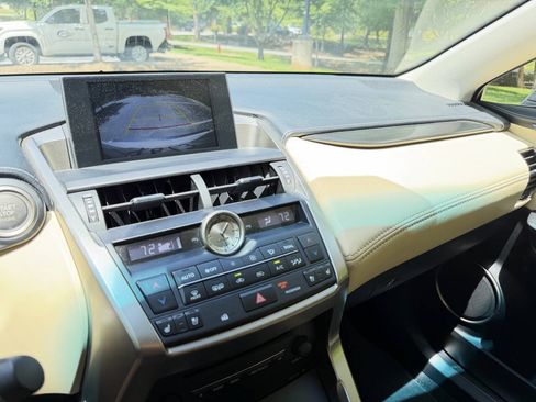Used 2017 Lexus NX 200t FWD image 16