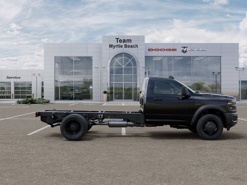 New 2025 RAM 4500 Tradesman AWD/4WD image 21