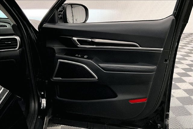 Used 2025 Kia Telluride S AWD/4WD image 21