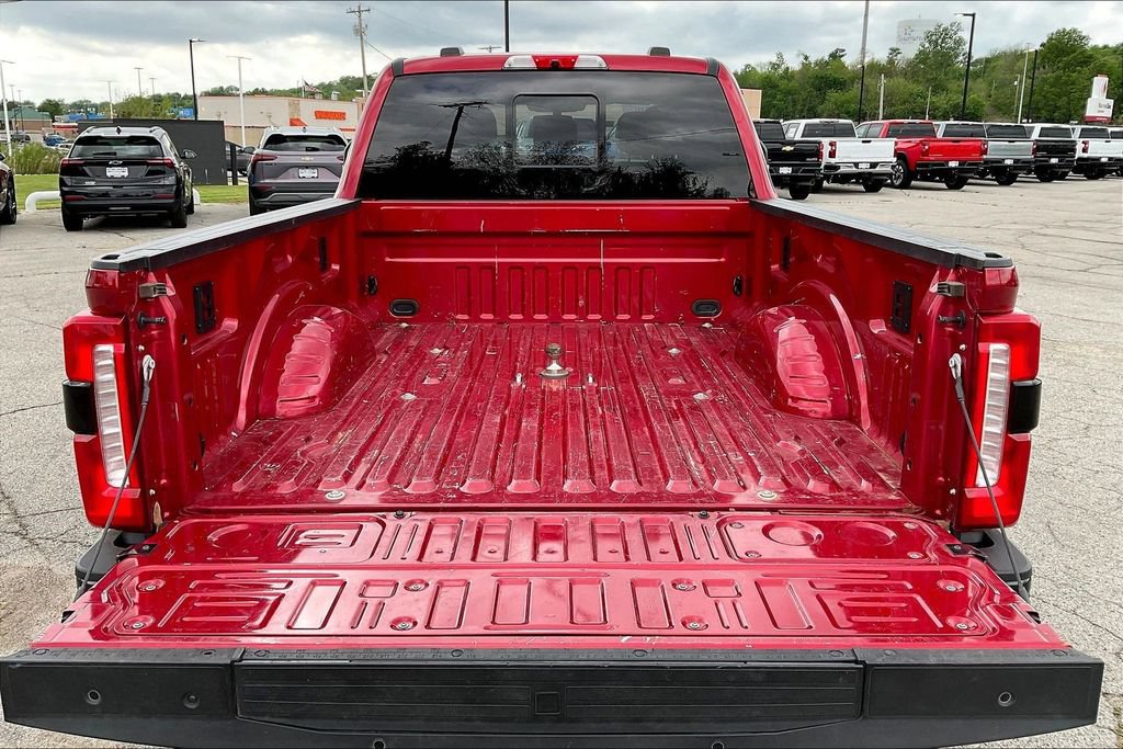 Used 2024 Ford F350 King Ranch w/ FX4 Off-Road Package AWD/4WD image 25