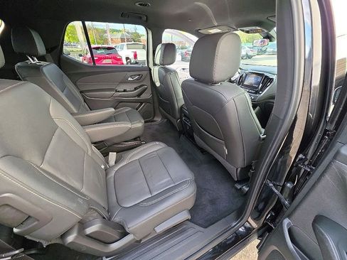 Used 2023 Chevrolet Traverse LT AWD/4WD image 24