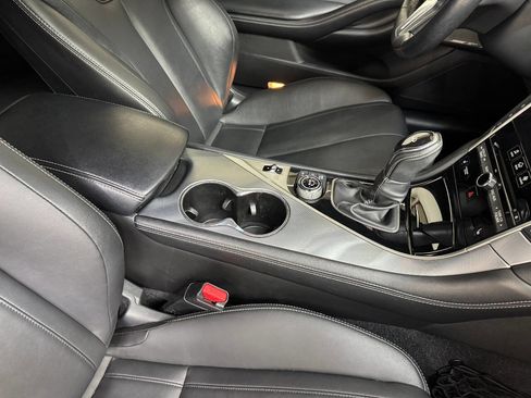 Used 2017 INFINITI Q60 3.0t w/ Premium Plus Package 3.0T image 25