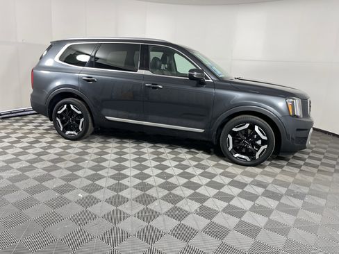Used 2024 Kia Telluride S w/ S Sunroof Package AWD/4WD image 6