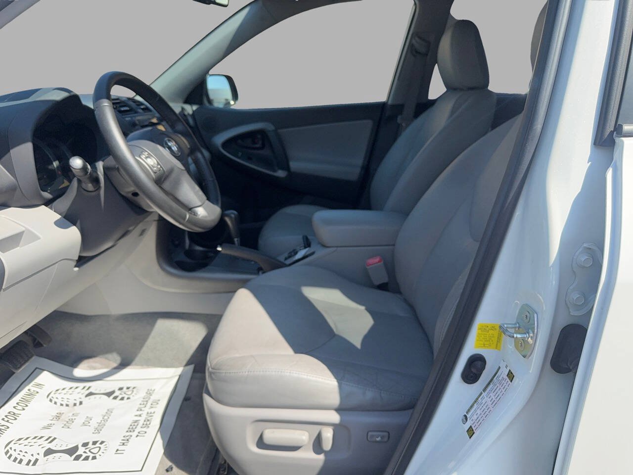 Used 2011 Toyota RAV4 Limited w/ Limited Extra Value Pkg FWD image 11