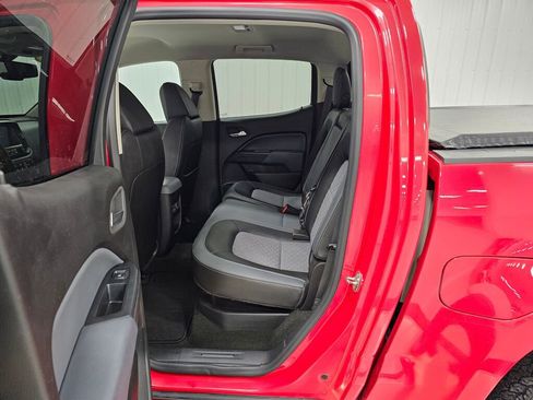 Used 2016 Chevrolet Colorado Z71 image 13