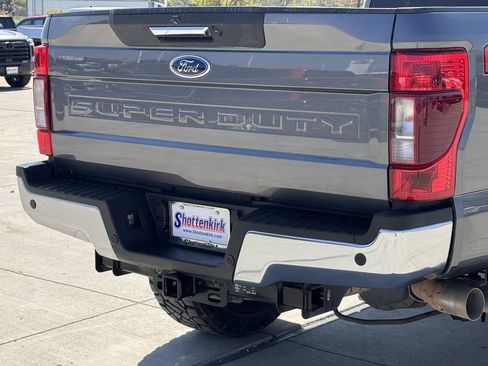 Used 2022 Ford F250 Lariat w/ Lariat Value Package AWD/4WD image 6