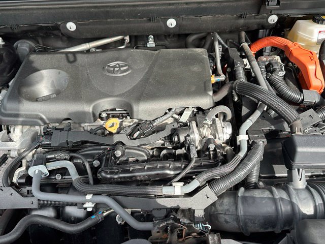 Used 2022 Toyota RAV4 XLE w/ XLE Grade Weather Package AWD/4WD image 8