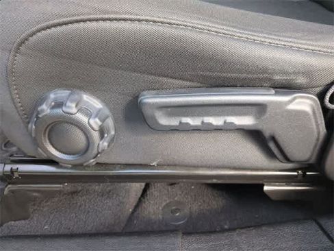 Used 2020 Jeep Wrangler Unlimited Sahara w/ Safety Group image 18