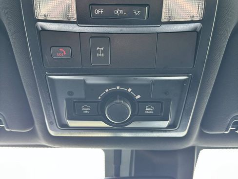 Used 2022 Toyota Tacoma TRD Off-Road w/ Technology Package AWD/4WD image 28