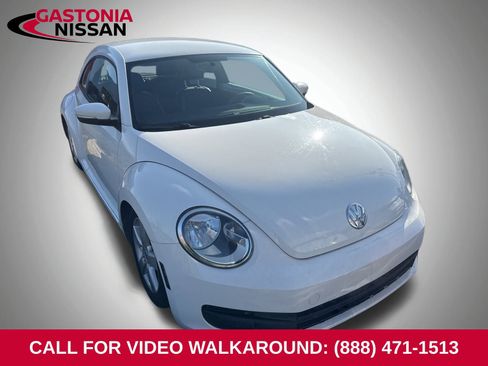 Used 2012 Volkswagen Beetle 2.5 image 5